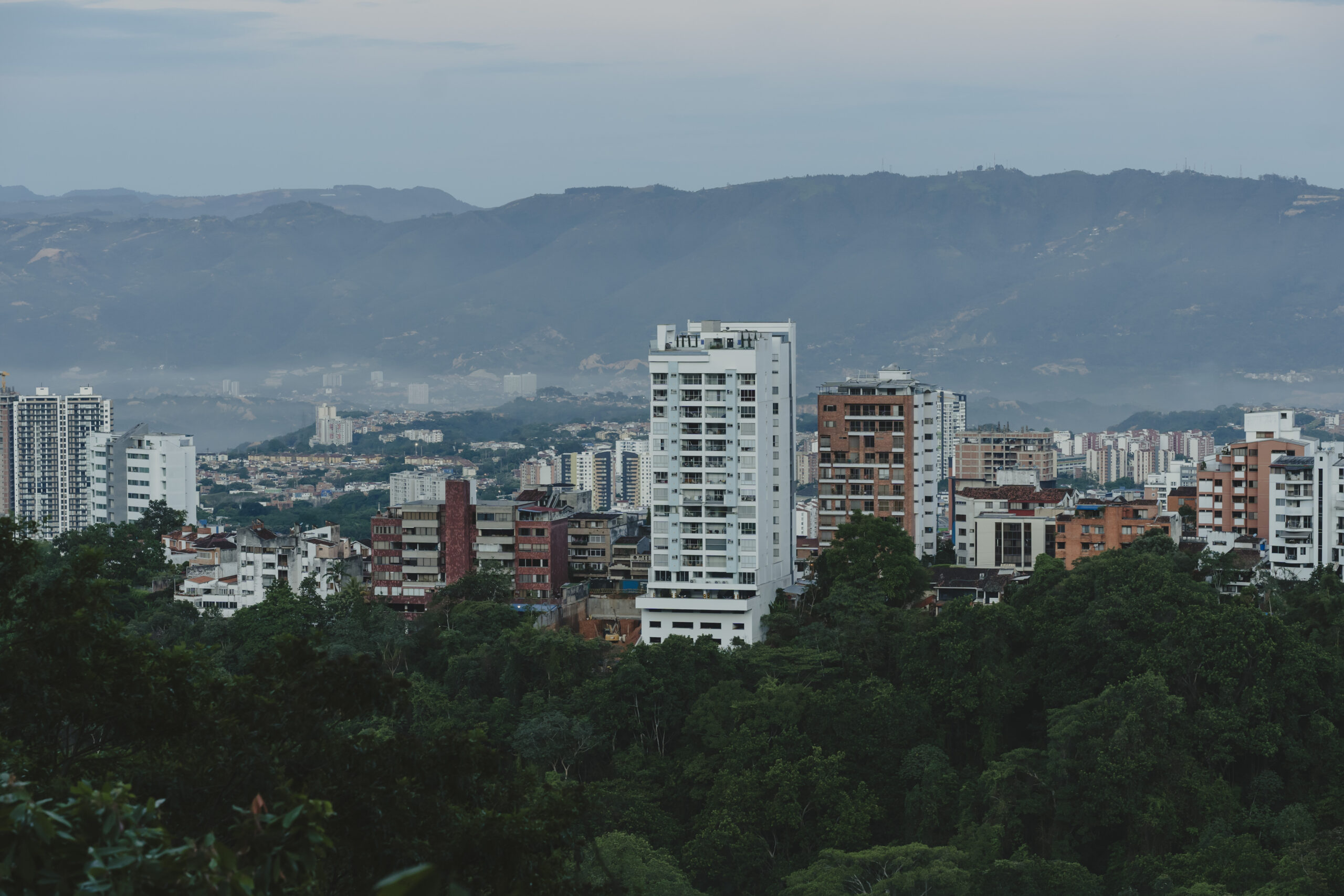 Hermoso paisaje de los cerros orientales de Bucaramanga.